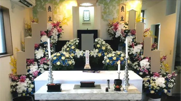 家族葬のパティオで葬儀を行なった写真