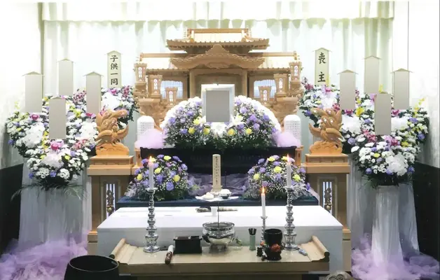 家族葬のパティオで葬儀を行なった写真