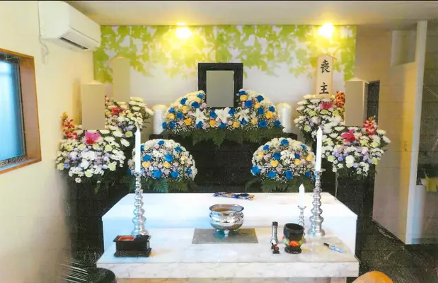 家族葬のパティオで葬儀を行なった写真