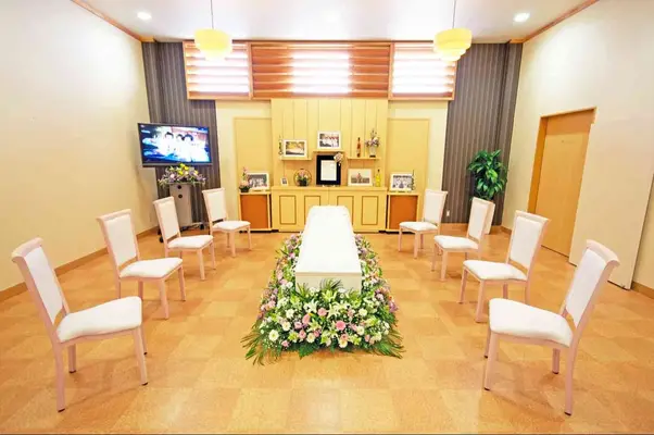 サン・ライフ（日野会館高倉総合ホール）で葬儀を行なった写真