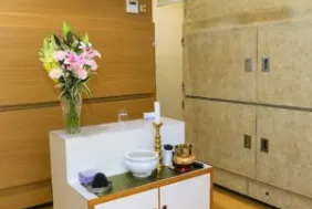 プロが管理する安置室（面会可）