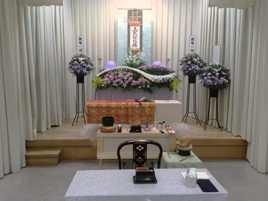 株式会社せれもに
