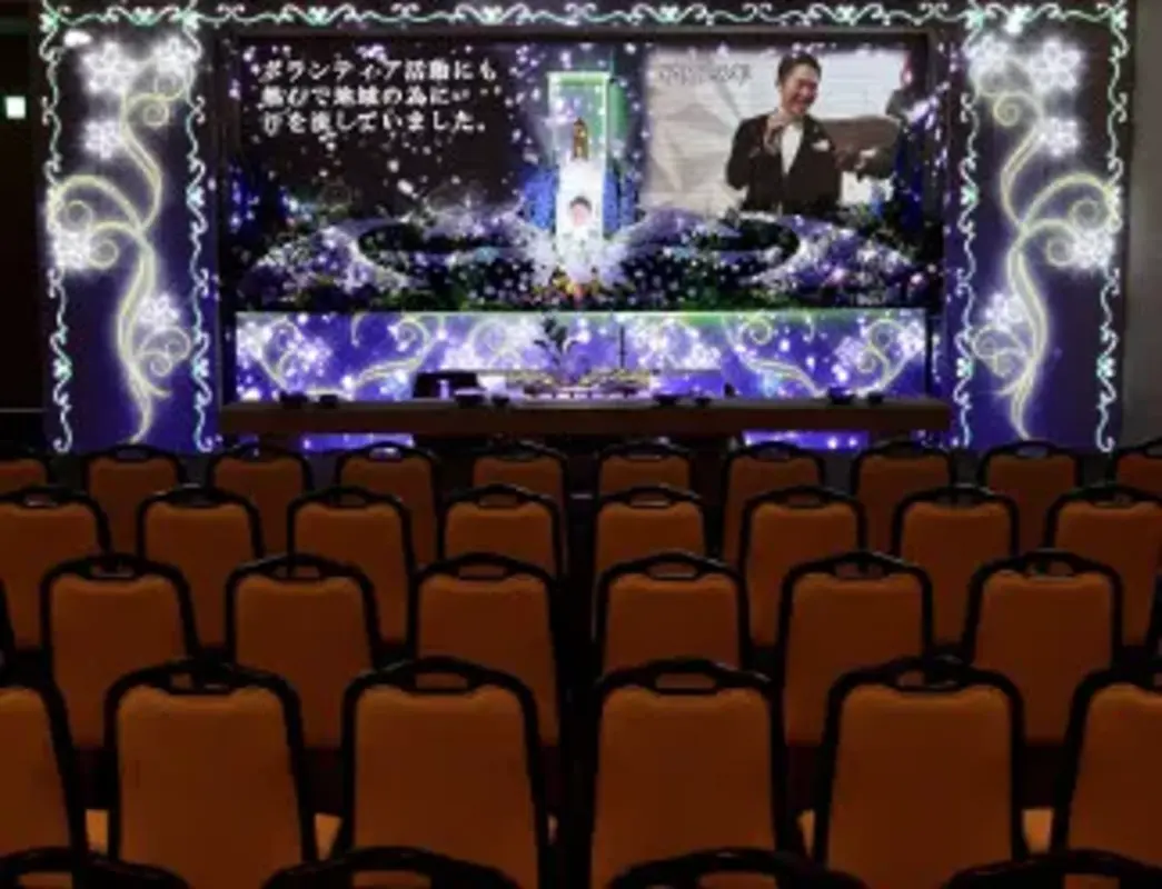 プロジェクションマッピング祭壇で感動するお別れを
