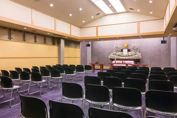 石萬（セレモニー会館殯）で葬儀を行なった写真