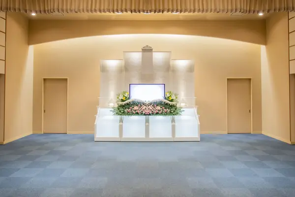 かずやコスメディア　家族葬ホール高瀬で葬儀を行なった写真