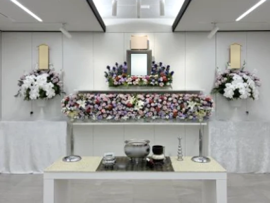 くらしの友 鶴川駅前総合斎場