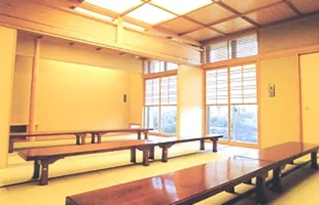 上尾伊奈斎場つつじ苑