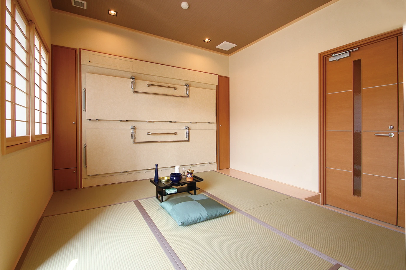 入間メモリードホール