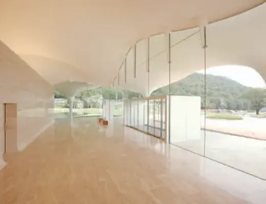 瞑想の森市営斎場