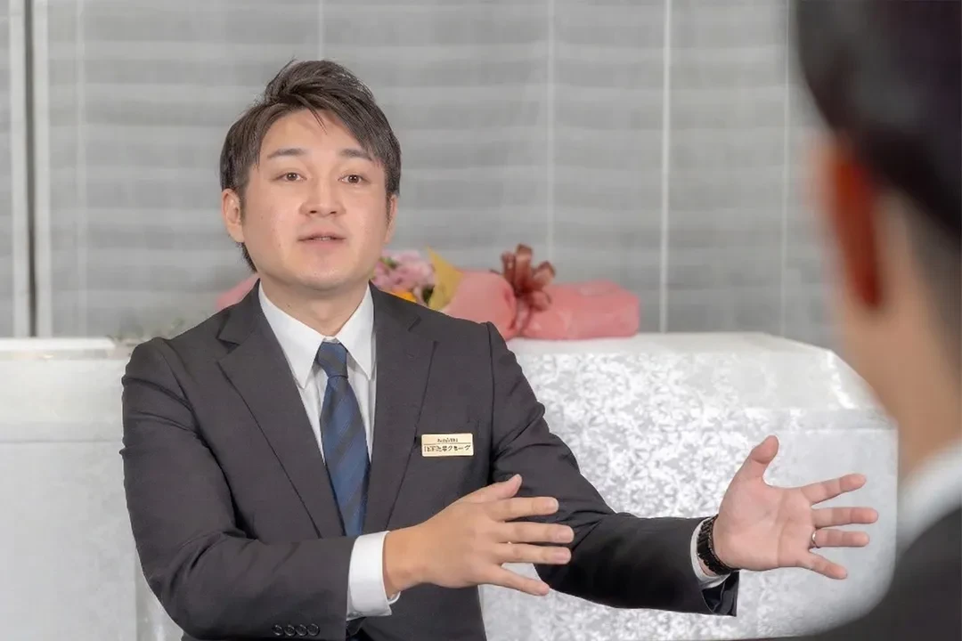 東京・神奈川を中心に低価格な葬儀を行うはばたきグループ。安さの秘密を事業責任者にインタビュー！