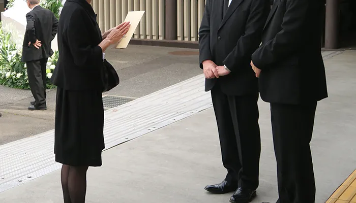 一般的なお悔やみの挨拶例