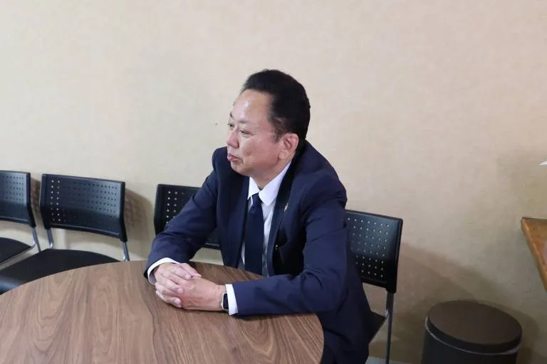 私たちの事は早く忘れてください。

