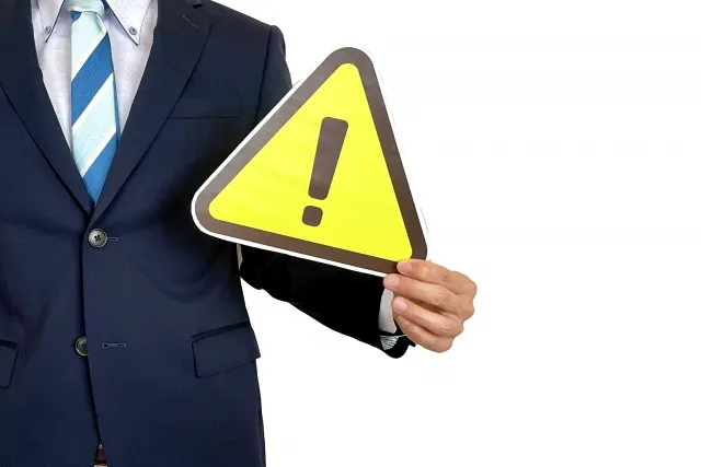 季節による偲ぶ会の服装の注意点