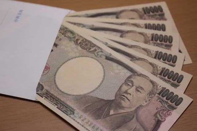 香典で避けるべき「包んではいけない金額」とは？包み方のマナーを解説