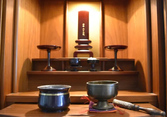 焼香の仕方や仏壇の飾り方について