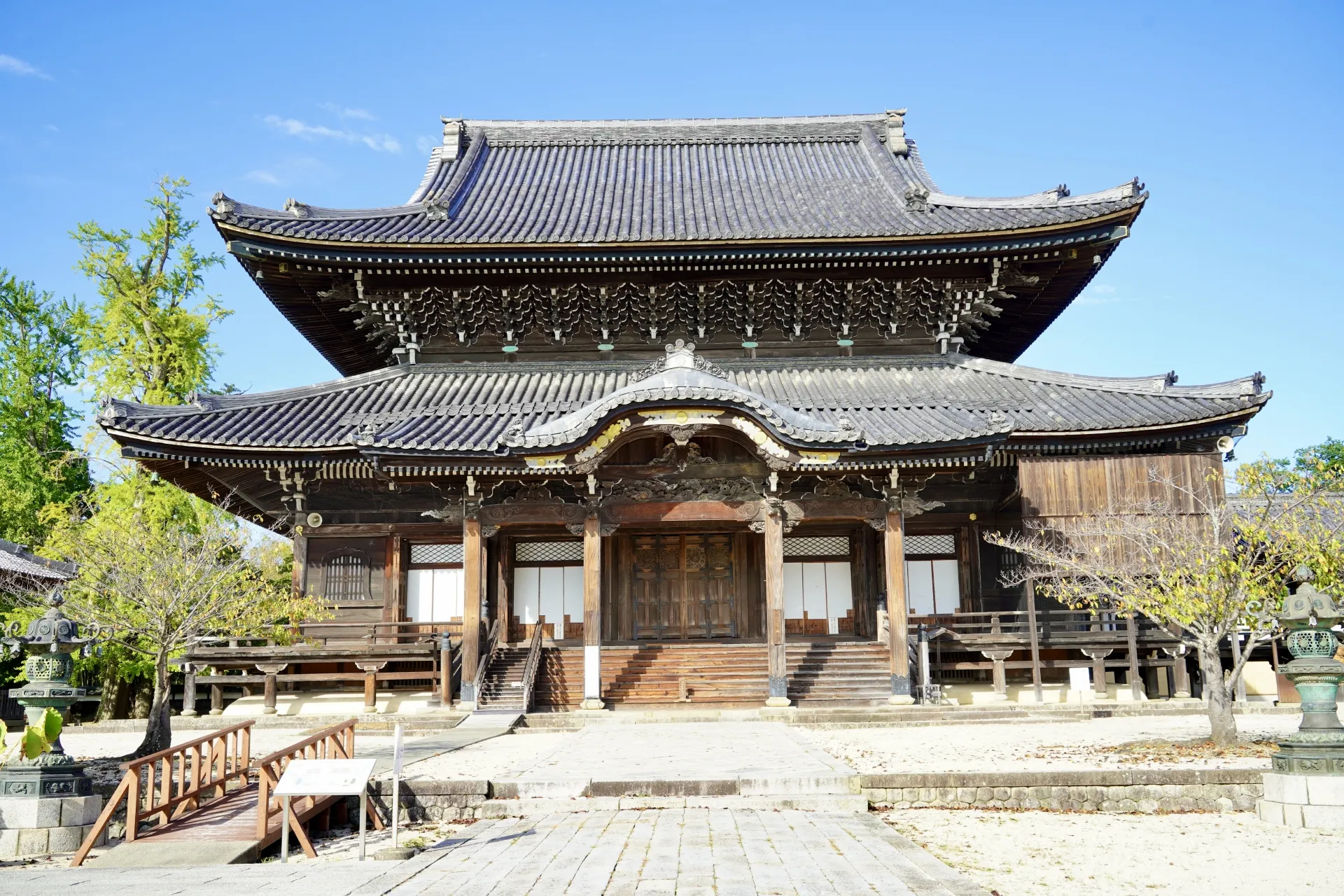 浄土真宗でやってはいけないことは何?避けるべき行動や注意点を詳しく解説