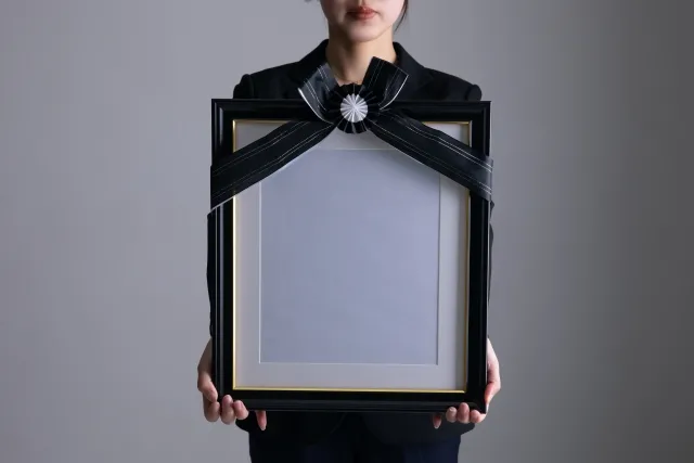 遺影は捨てても大丈夫？