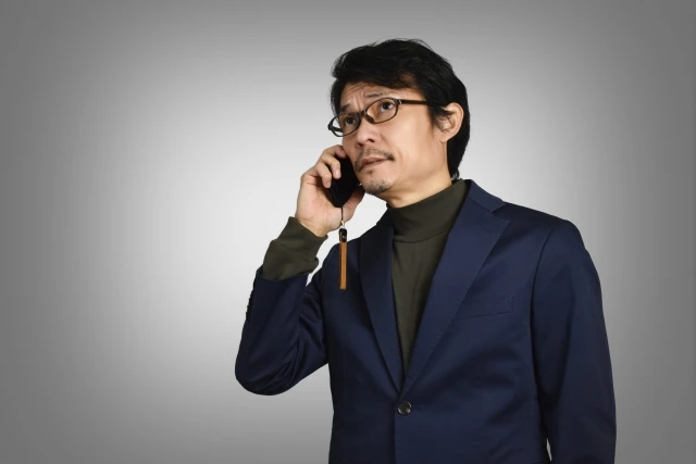 弔事が急に起きたとき──上司への伝え方と文例