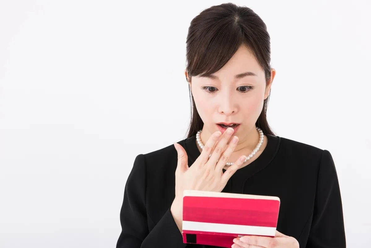 お布施を含めた葬儀費用の総額と、費用を抑えるポイント