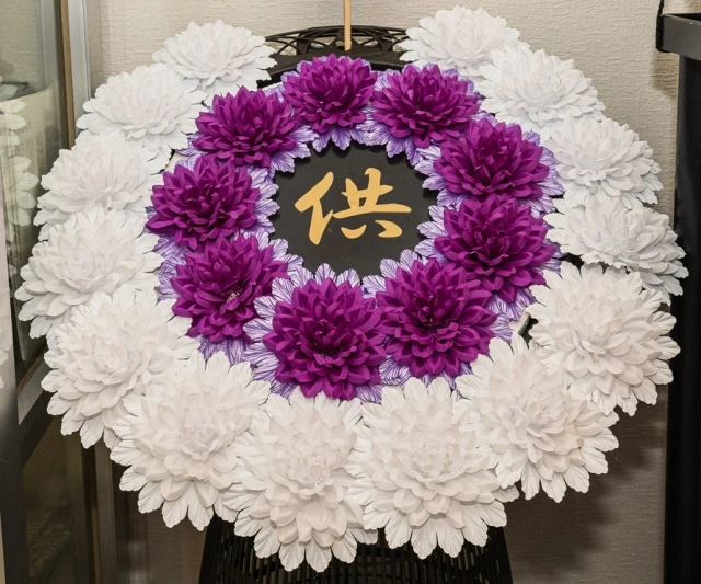 葬儀に送る花輪とは?基本知識と役割