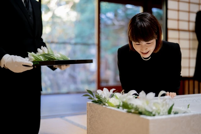 死化粧の流れと手順｜いつ、どこで、何をするのか？