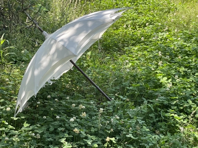 葬儀で日傘を使うタイミング