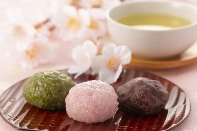 おはぎは女性の言葉?元々は「萩の花」だった説