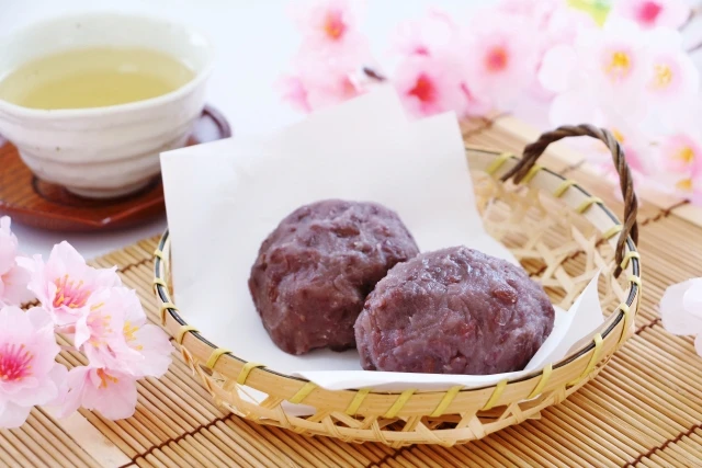 ぼたもちとの違いは食べる「季節」