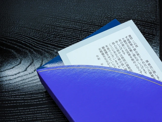 供花のお礼方法｜メール、手紙、電話など手段別に解説！