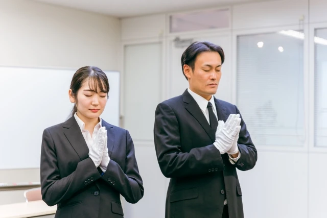 エンバーミングとは何をすること?