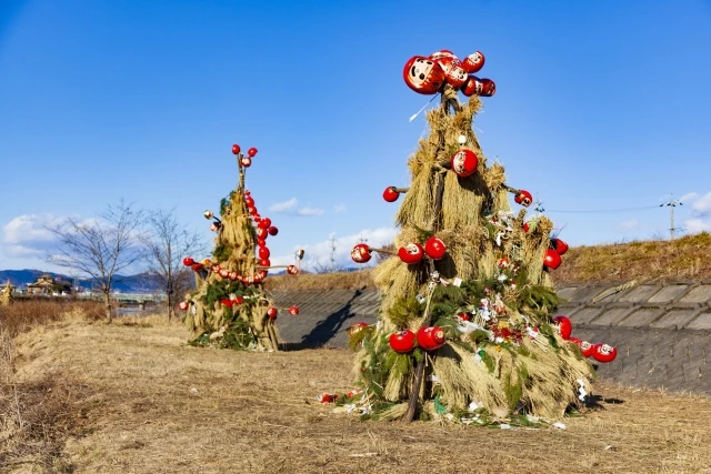 どんど焼きで燃やせるもの・燃やせないもの