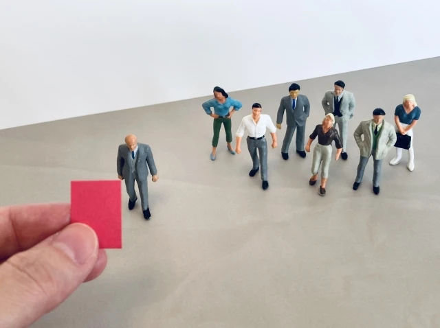 「引導を渡す」を用いた例文