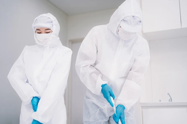 孤独死の清掃とは?特殊清掃の必要性と流れ・費用相場をわかりやすく解説