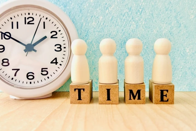 葬式の「時間」を徹底解説！通夜・告別式・火葬の目安はどのくらい？