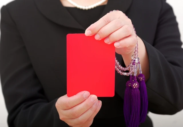 遺骨を勝手に処分してはいけない？