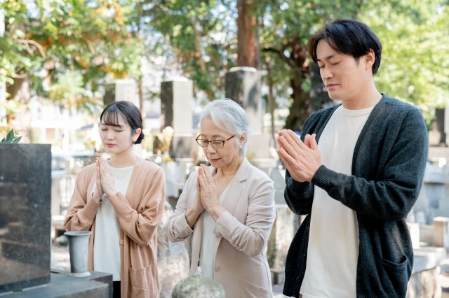 墓じまいで後悔しないためのポイントとは？必要な手順や手続きも詳しく解説